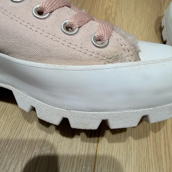 Converse Chuck Taylor All Star Lugged Platform Pink Sherpa Shoes A04448C Size 9 - Picture 10 of 11